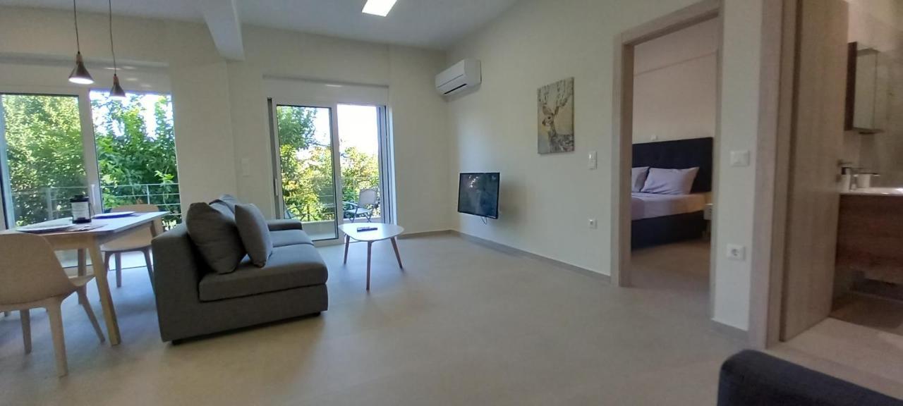 Appartement King Agis 2 à Sparte Extérieur photo